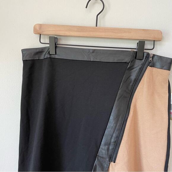 Eci New York Color Block Faux Leather A-Line Skirt - Picture 2 of 9